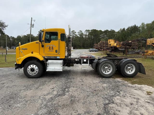 Image of Kenworth T800 equipment image 1