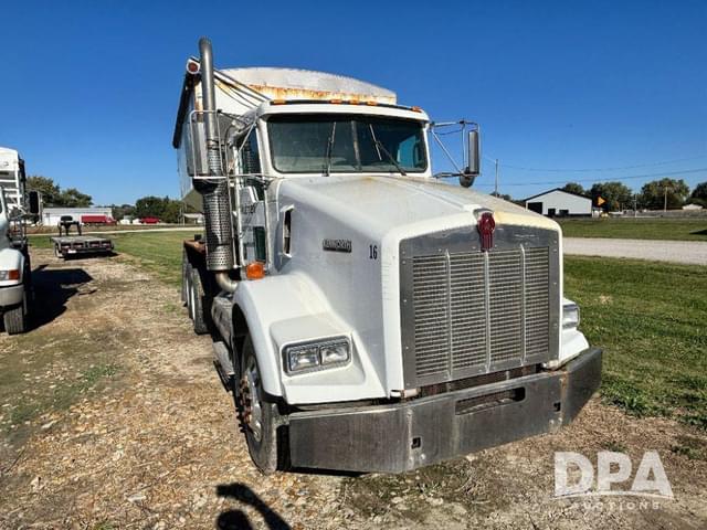 Image of Kenworth T800 equipment image 3