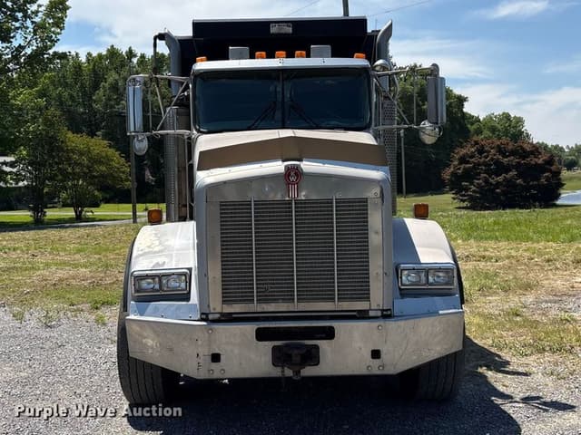 Image of Kenworth T800 equipment image 1