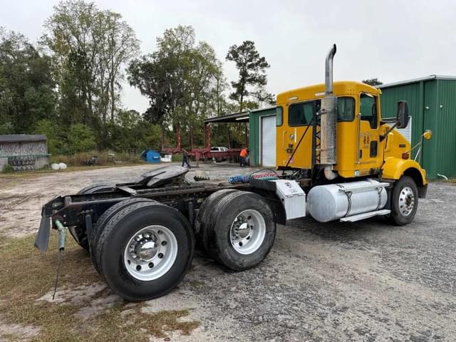 Image of Kenworth T800 equipment image 4