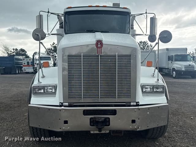 Image of Kenworth T800 equipment image 1