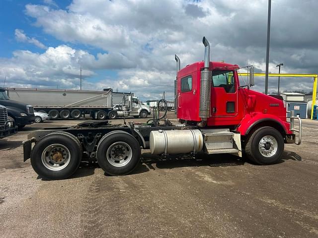 Image of Kenworth T800 equipment image 2