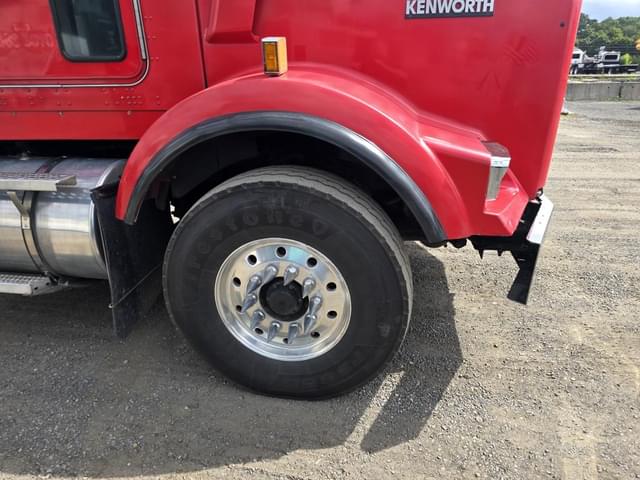 Image of Kenworth T800 equipment image 4