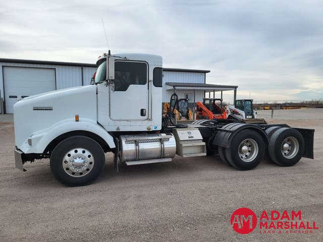 Image of Kenworth T800 equipment image 2