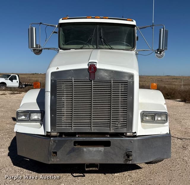 Image of Kenworth T800 equipment image 1