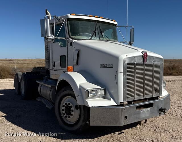 Image of Kenworth T800 equipment image 2