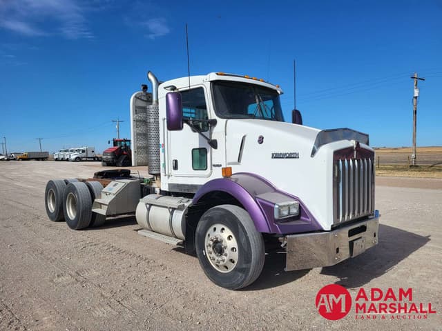 Image of Kenworth T800 equipment image 1
