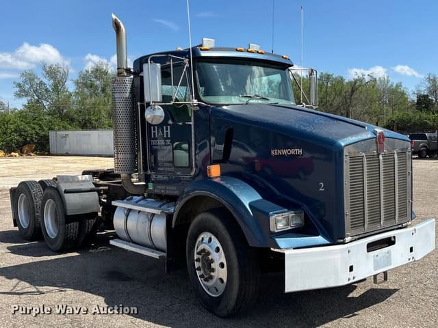 Image of Kenworth T800 equipment image 2