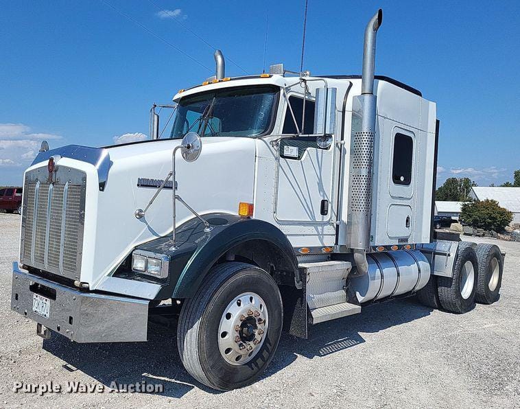 Main image Kenworth T800