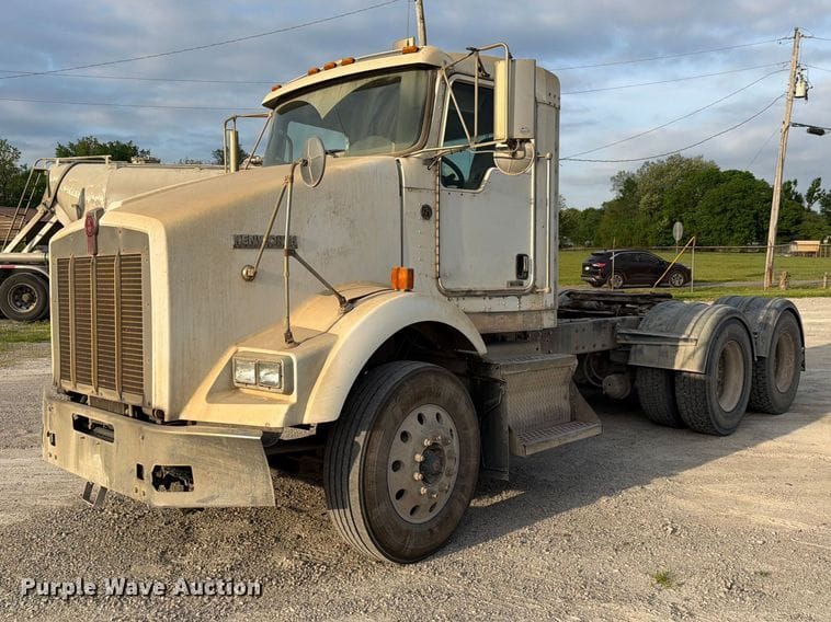 2007 Kenworth T800 Equipment Image0