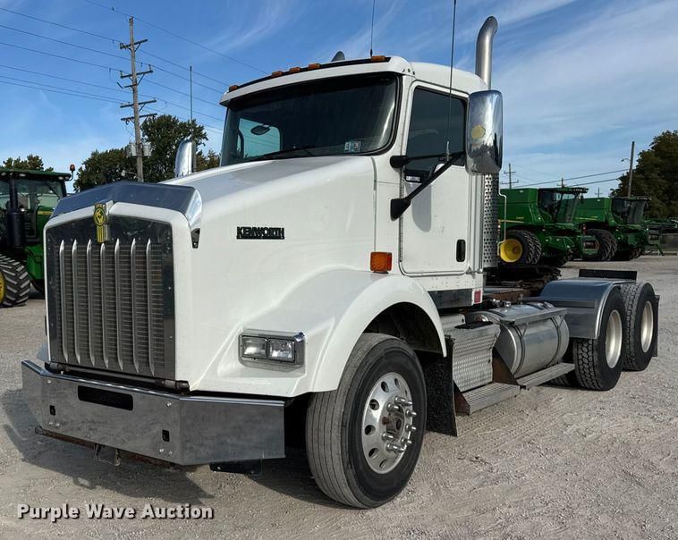 2007 Kenworth T800 Equipment Image0