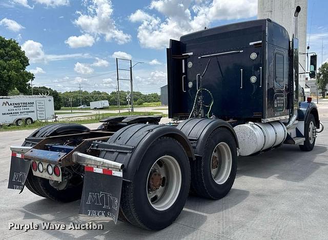 Image of Kenworth T800 equipment image 4