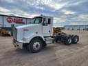 2007 Kenworth T800 Image