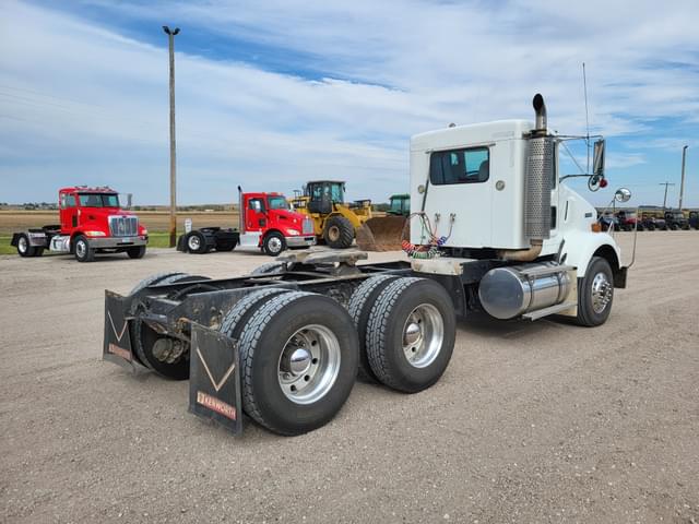Image of Kenworth T800 equipment image 2