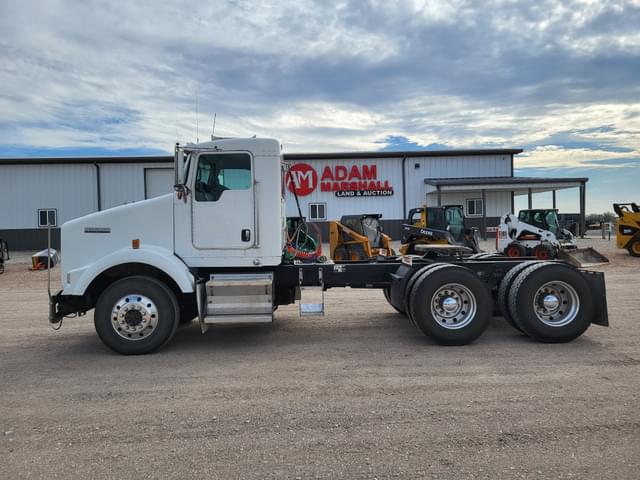 Image of Kenworth T800 equipment image 4