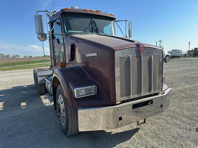 Image of Kenworth T800 equipment image 4