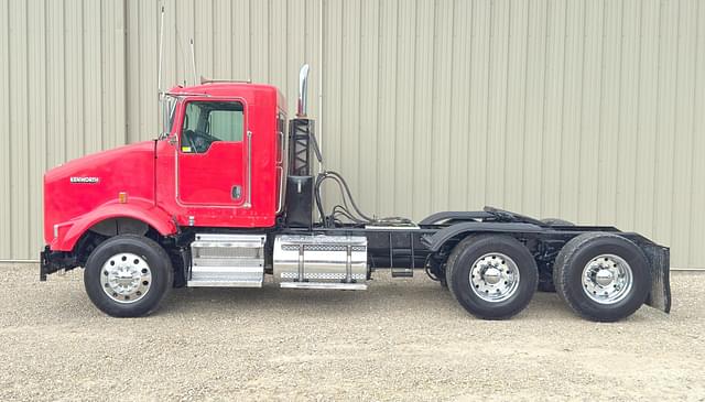 Image of Kenworth T800 equipment image 3