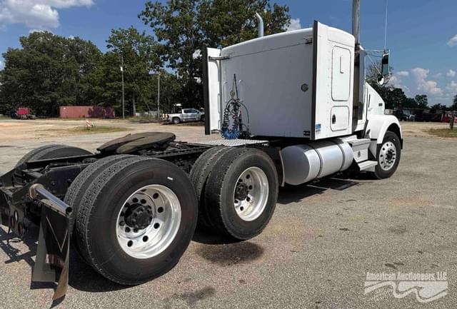 Image of Kenworth T800 equipment image 4