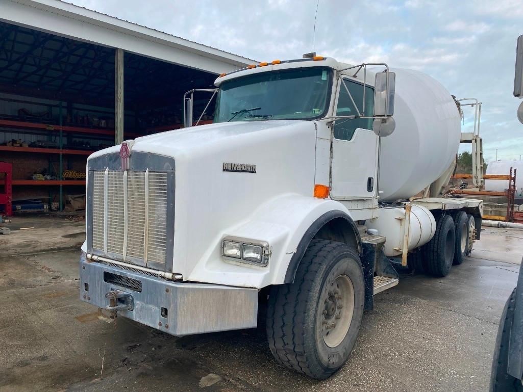 Main image Kenworth T800