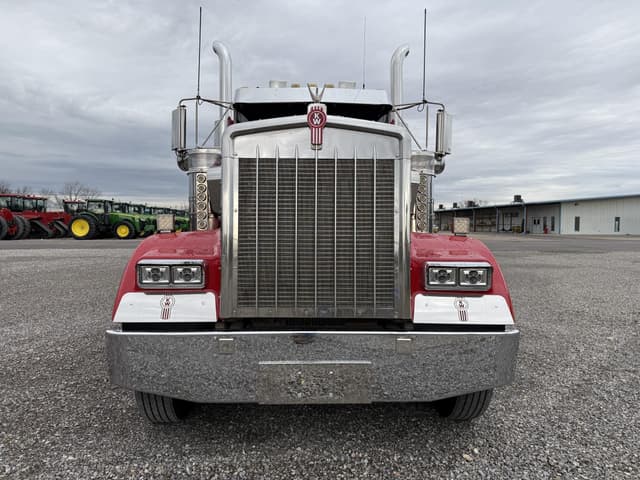 Image of Kenworth W900 equipment image 1