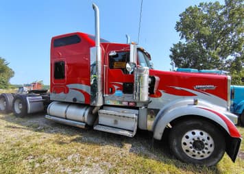Main image Kenworth W900