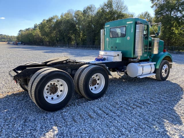 Image of Kenworth W900 equipment image 2