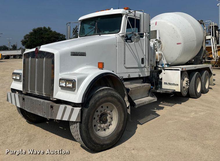 Image of Kenworth W900 Primary image