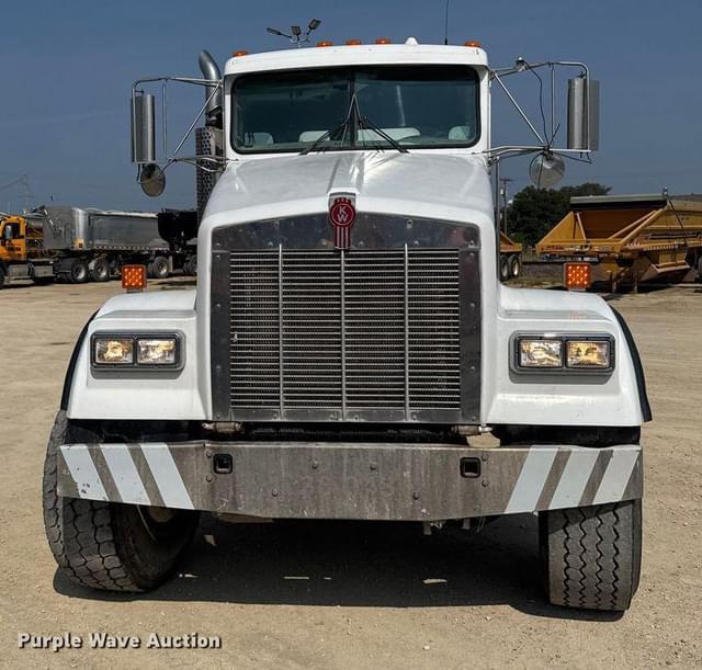 Image of Kenworth W900 equipment image 1