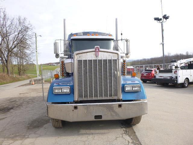 Image of Kenworth W900 equipment image 3