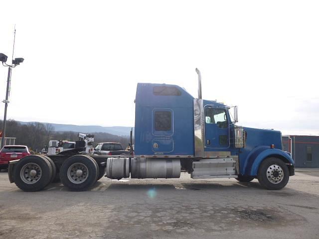 Image of Kenworth W900 equipment image 2