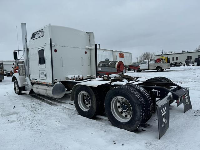 Image of Kenworth W900 equipment image 3