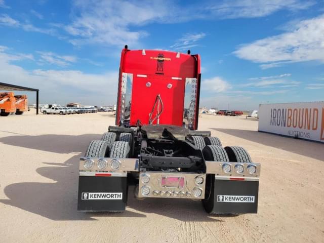 Image of Kenworth W900 equipment image 3