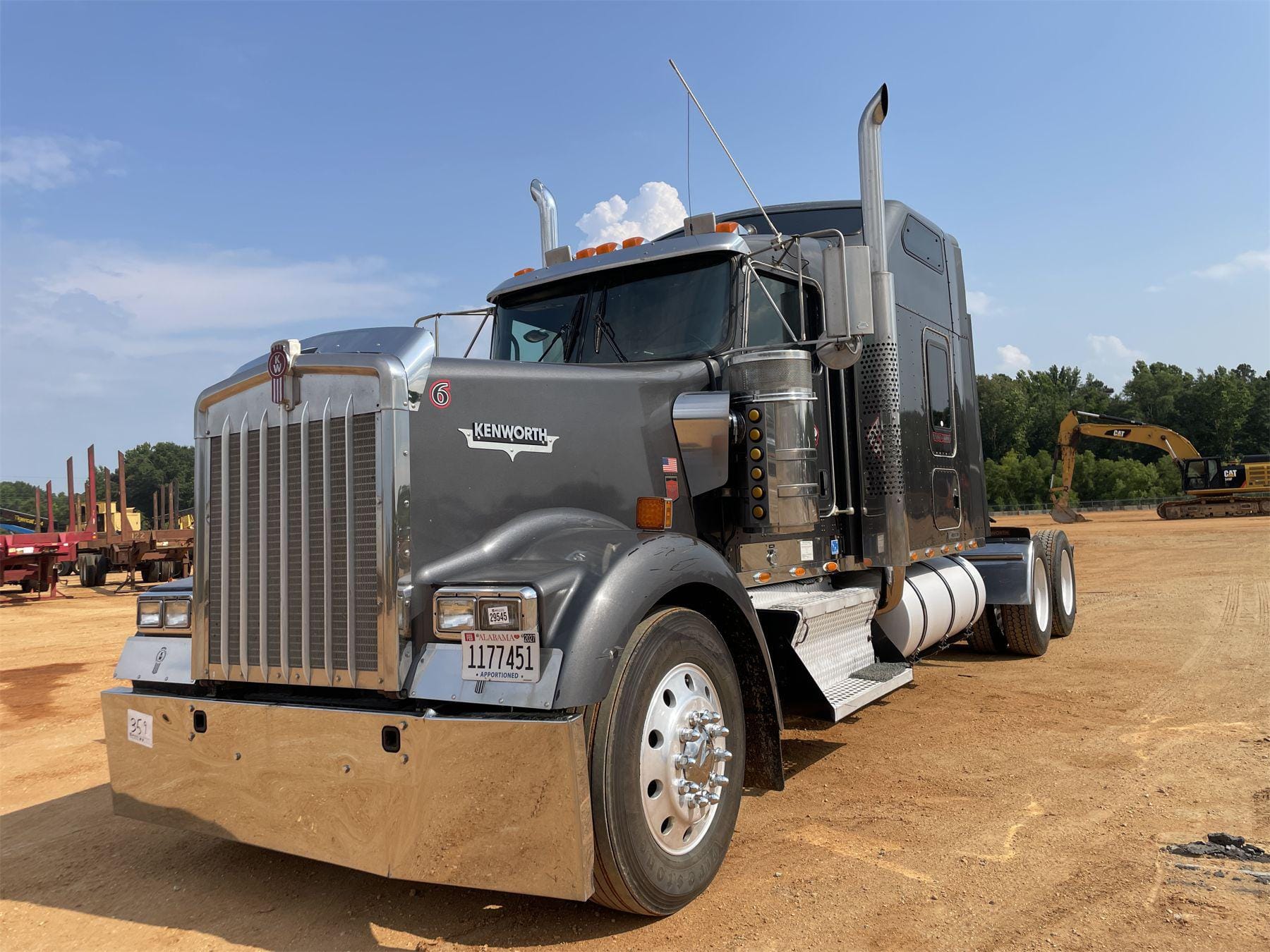Main image Kenworth W900L