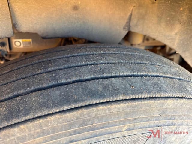 Image of Kenworth T800 equipment image 4