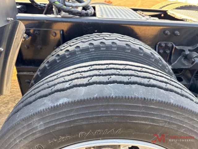 Image of Kenworth W900 equipment image 2