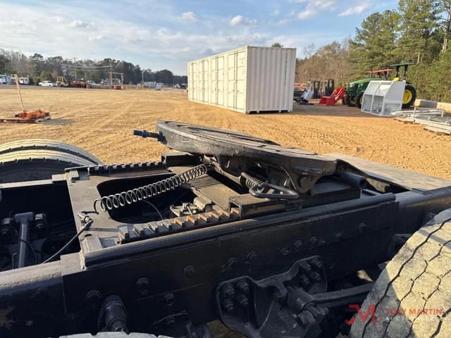 Image of Kenworth W900 equipment image 4