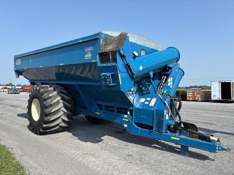 2007 Kinze 1050 Equipment Image0