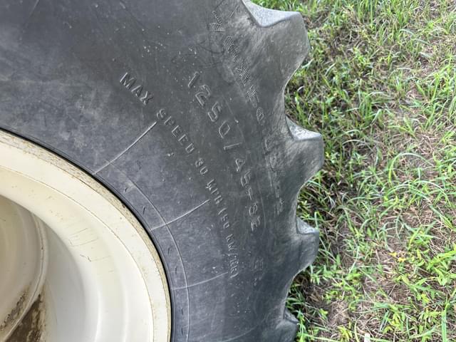 Image of Kinze 1050 equipment image 4
