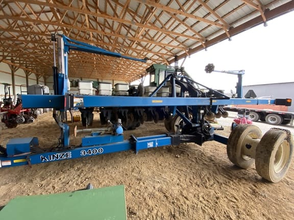 Main image Kinze 3400