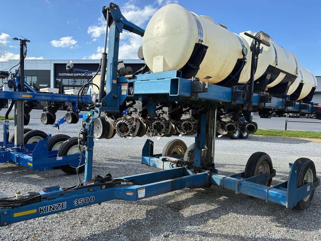 Image of Kinze 3500 Image 1