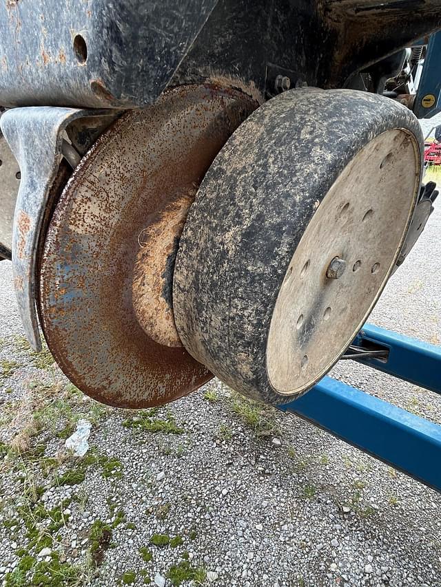 Image of Kinze 3600 equipment image 4