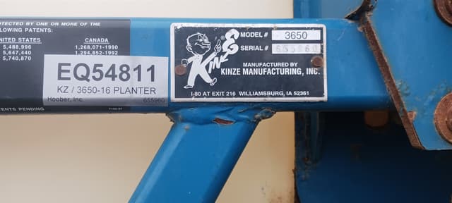 Image of Kinze 3650 equipment image 1