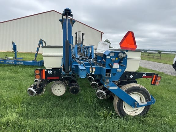 2007 Kinze 3650 Equipment Image0