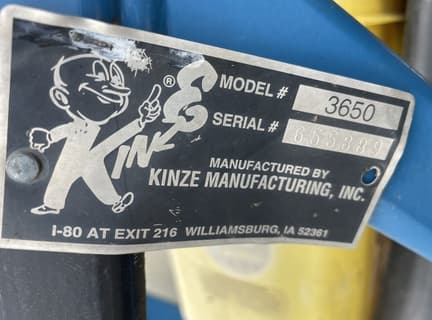 Image of Kinze 3650 equipment image 3