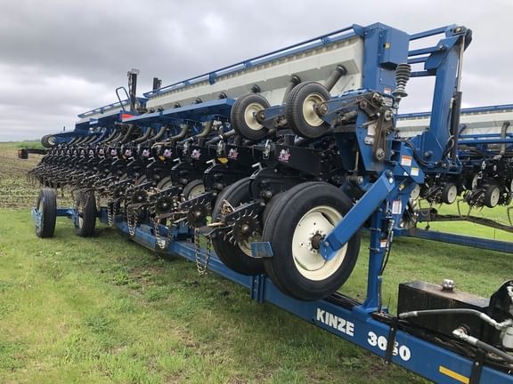 Main image Kinze 3650