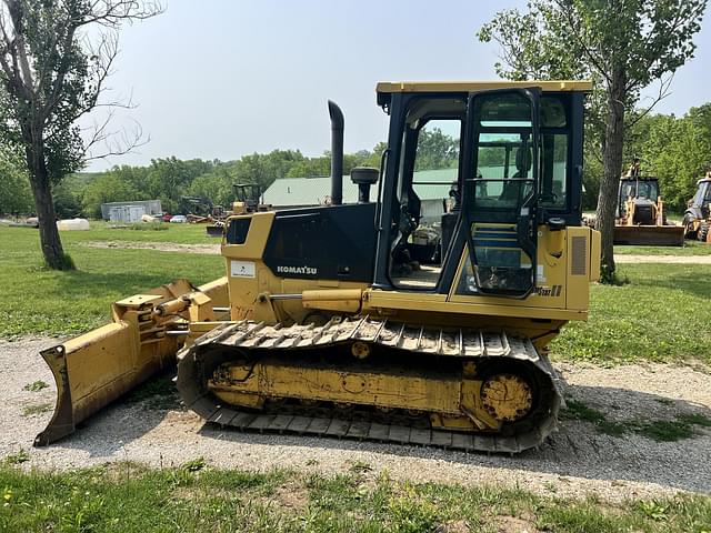 Image of Komatsu D31PX-21 equipment image 1