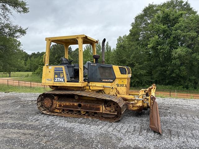 Image of Komatsu D37PX-21 equipment image 2