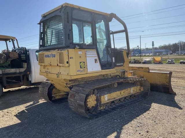 Image of Komatsu D37PX-21 equipment image 3