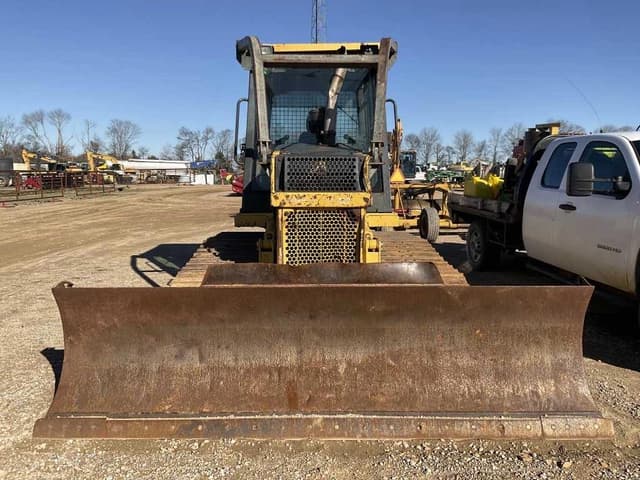 Image of Komatsu D37PX-21 equipment image 1