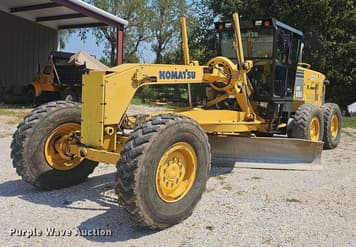 Main image Komatsu GD655